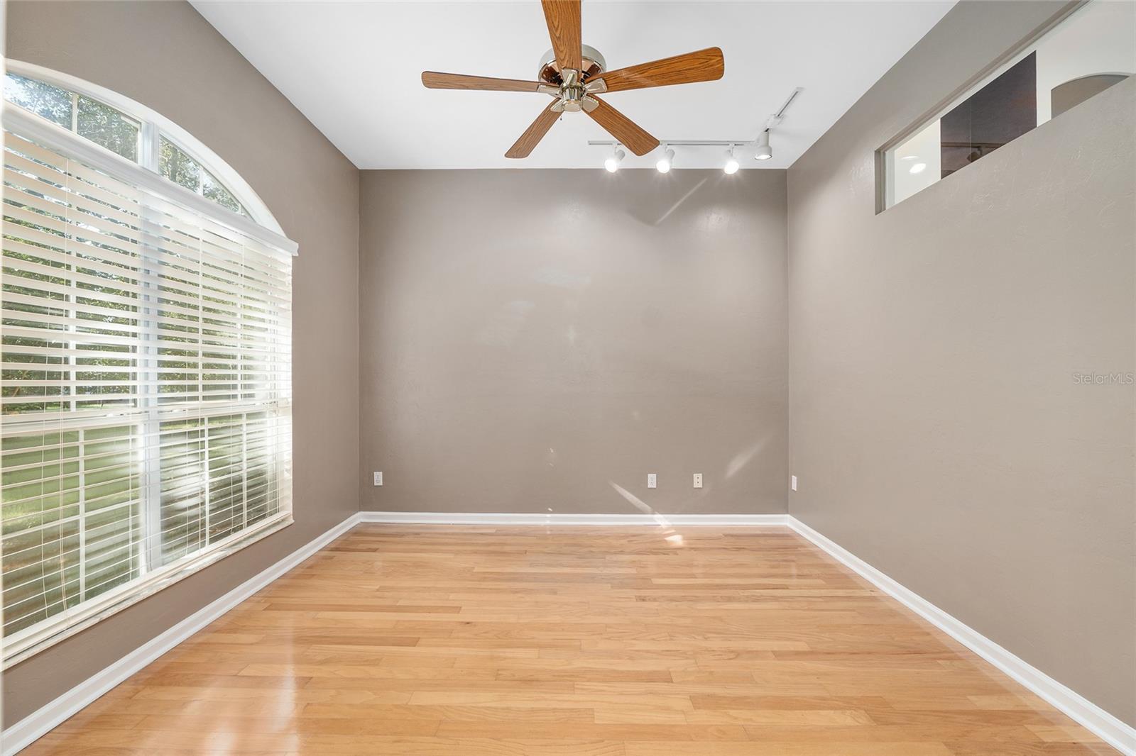 JOCKEY CLUB - Residential