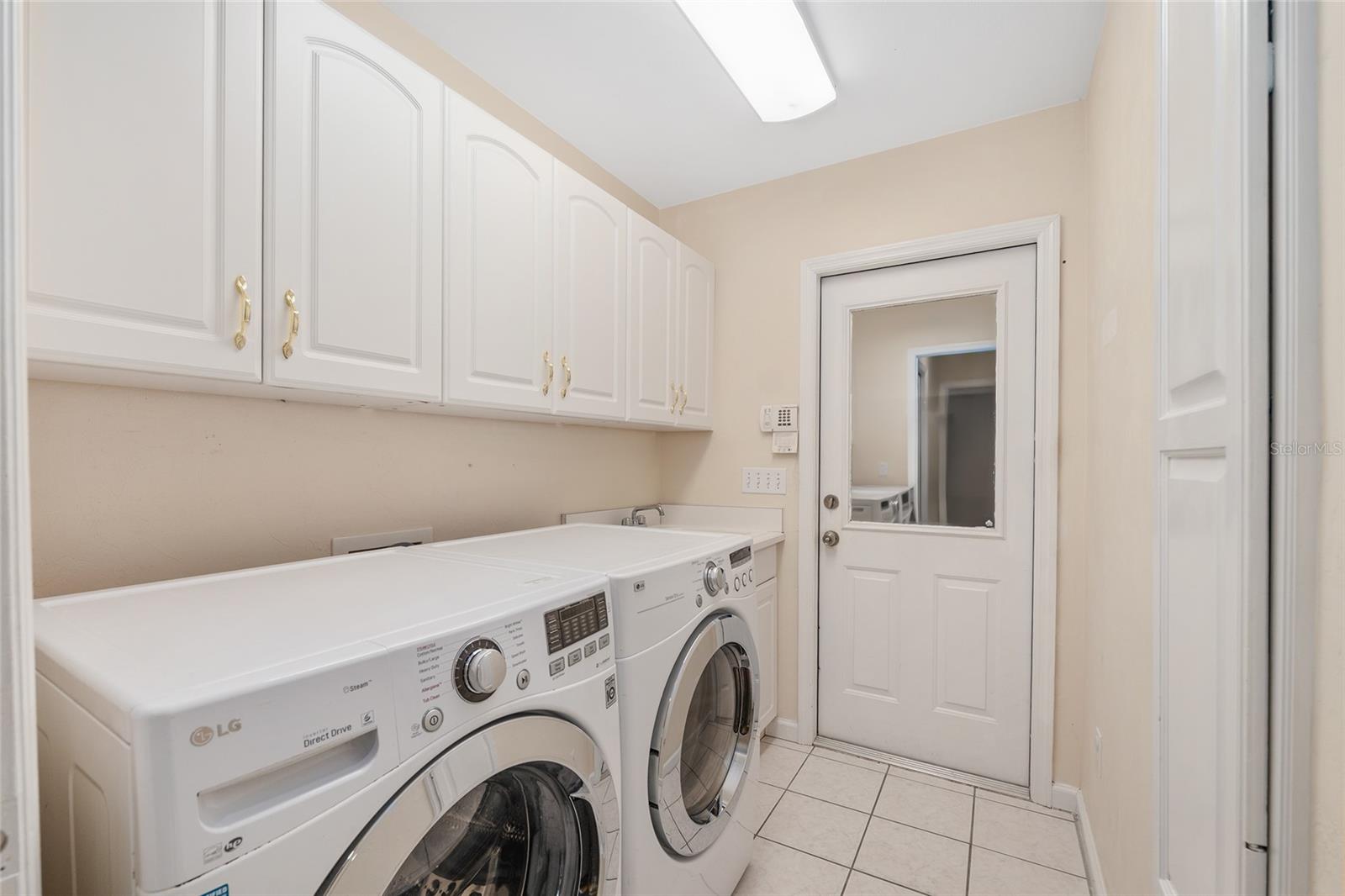 JOCKEY CLUB - Residential