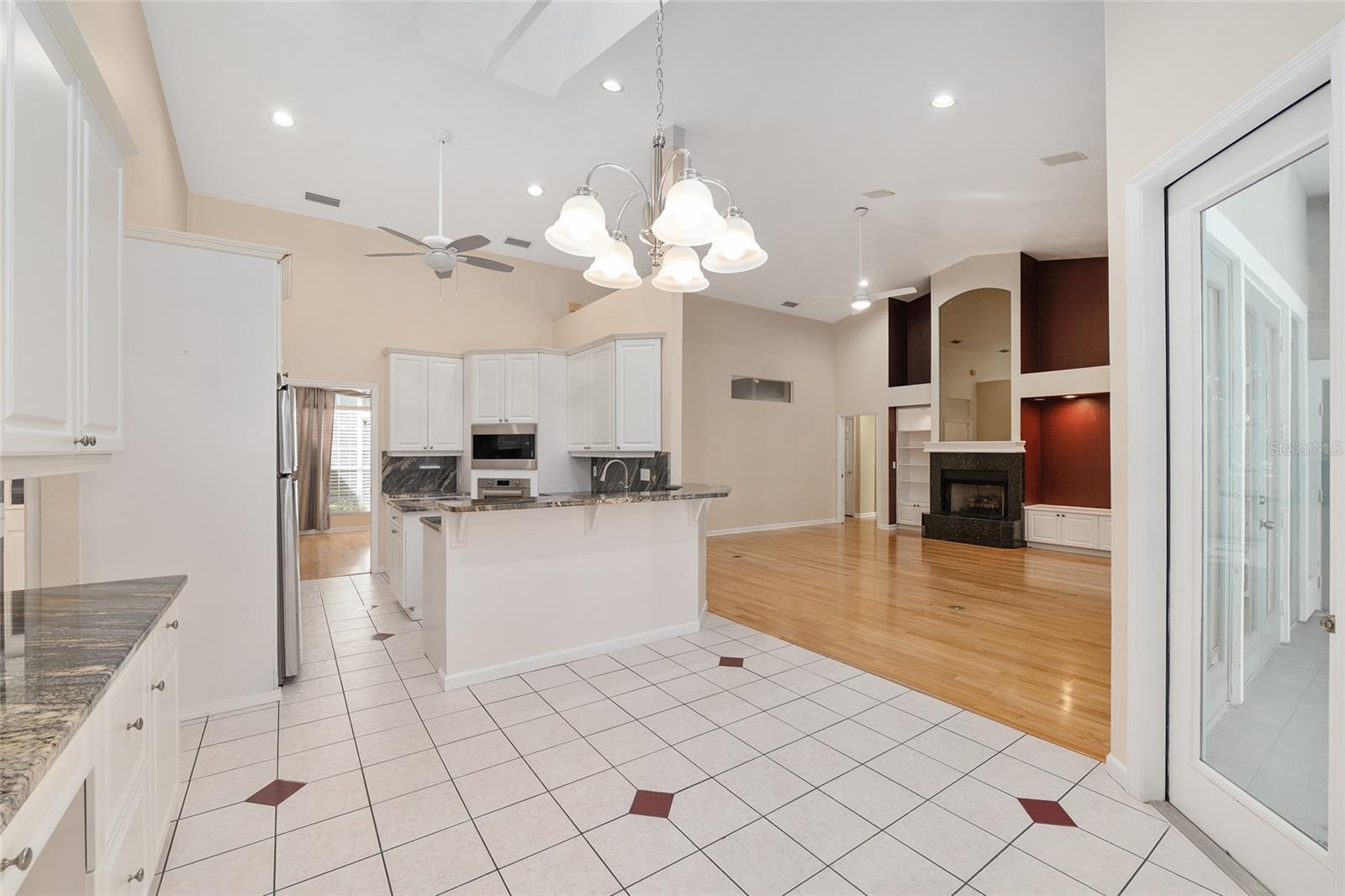 JOCKEY CLUB - Residential