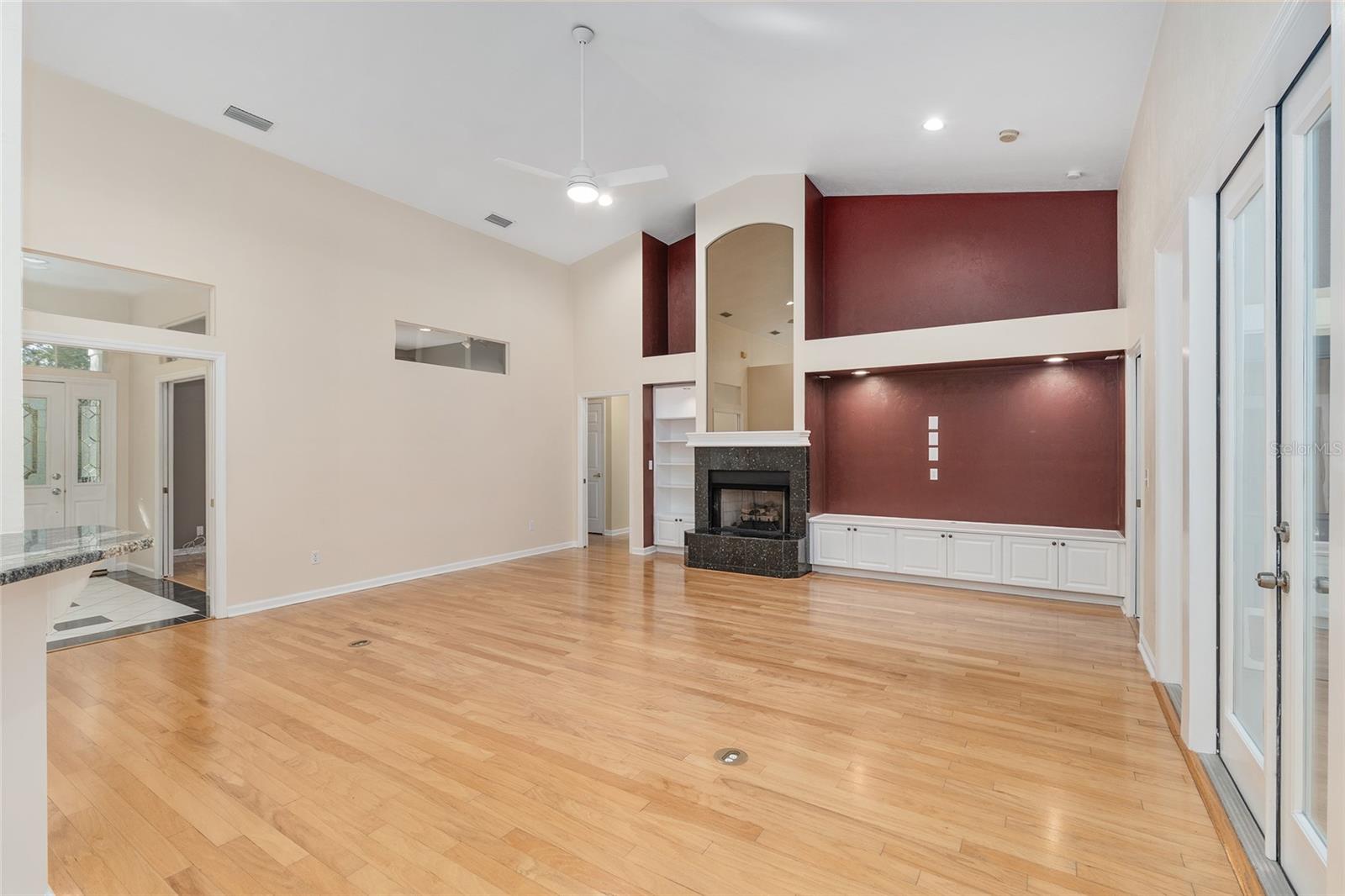 JOCKEY CLUB - Residential