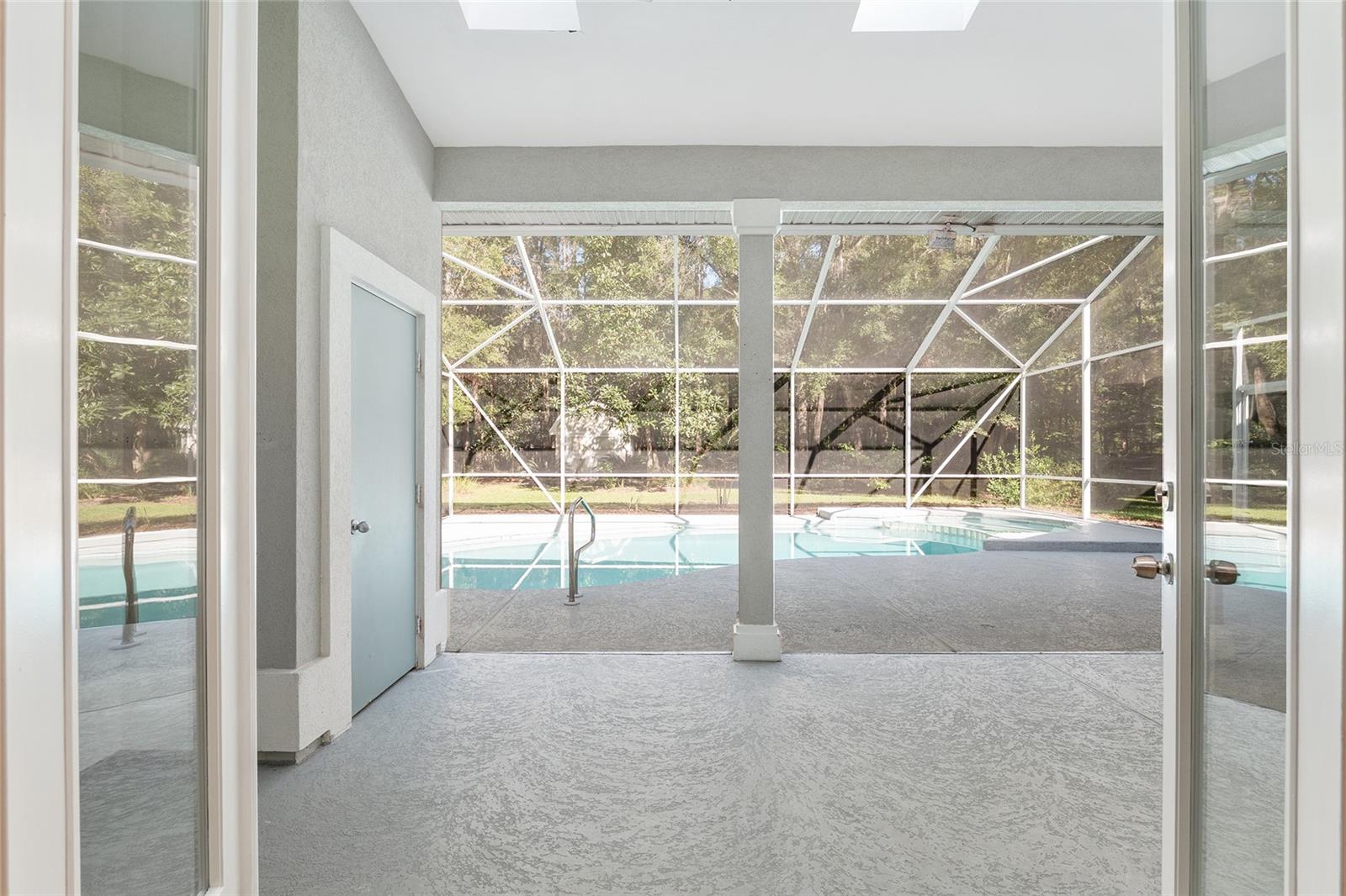 JOCKEY CLUB - Residential