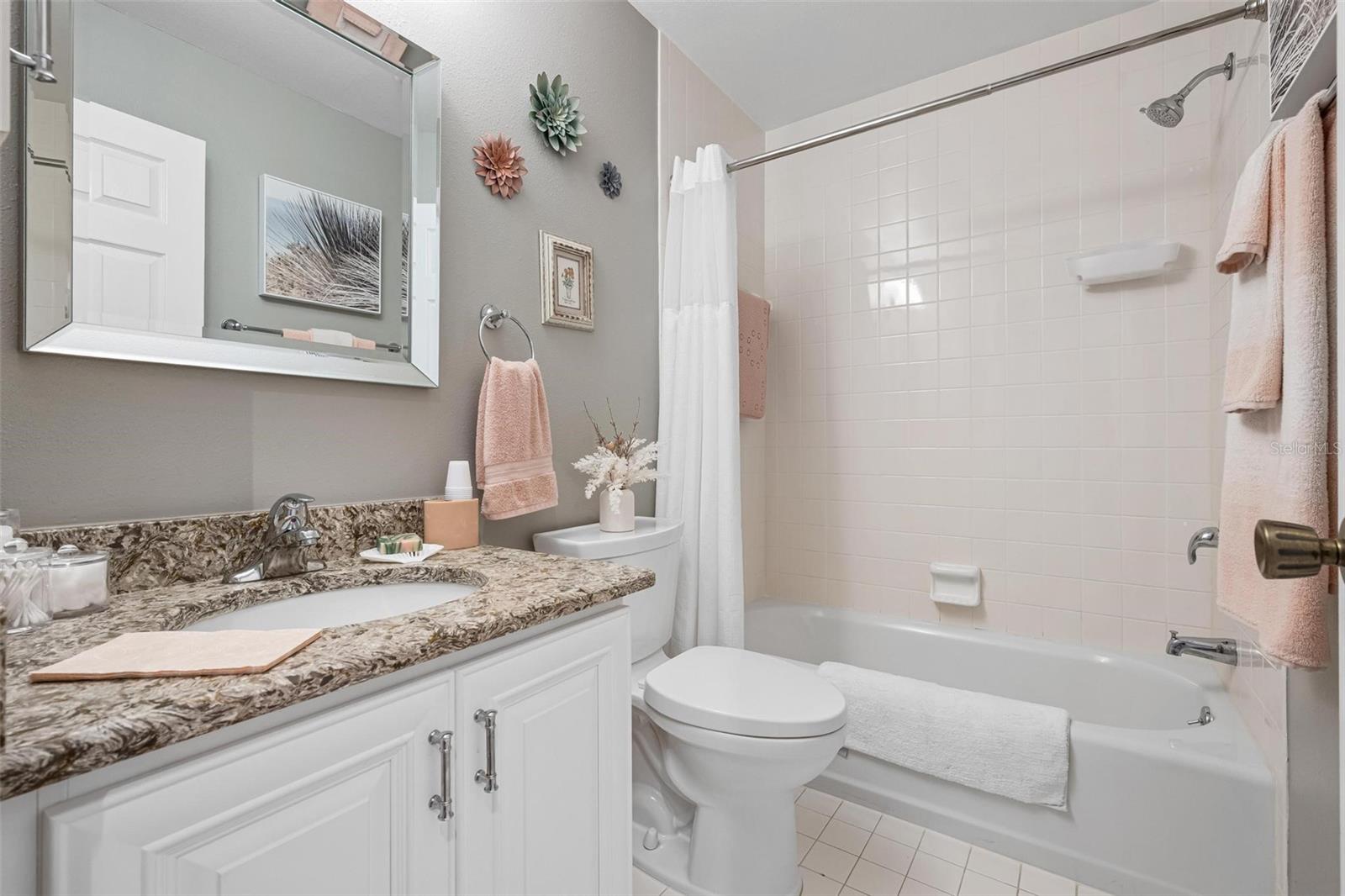 IRONWOOD VILLAS - Residential