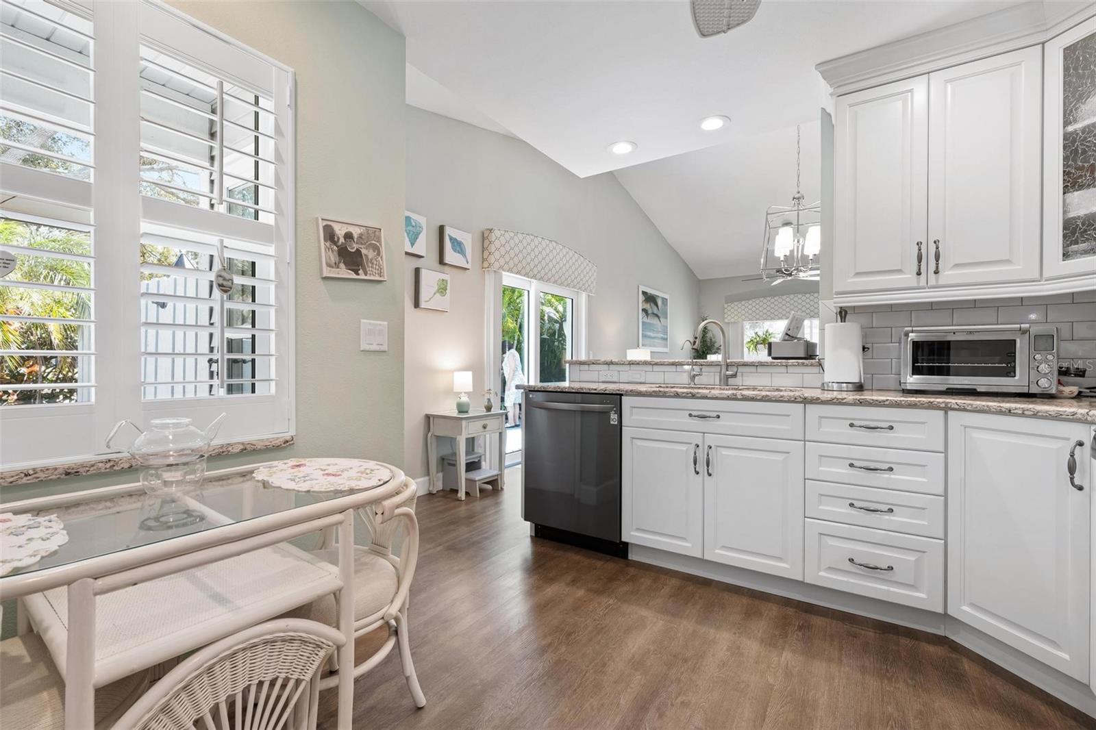 IRONWOOD VILLAS - Residential