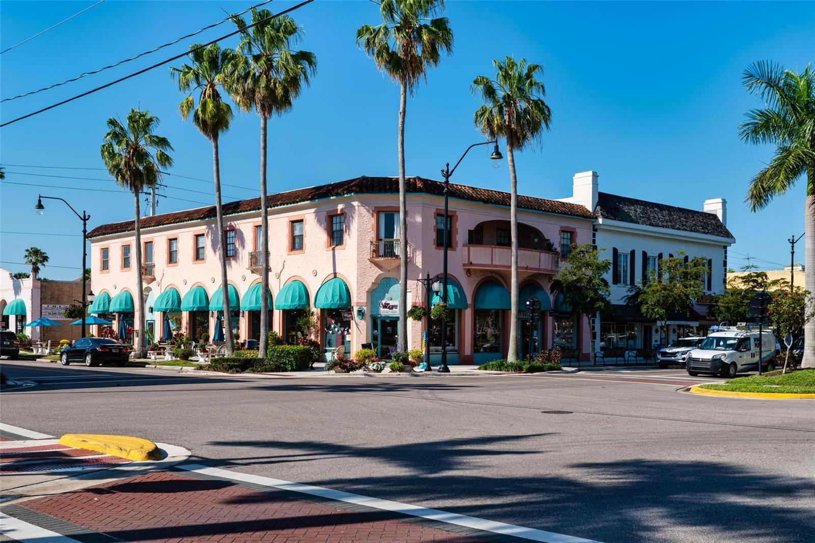 IRONWOOD VILLAS - Residential