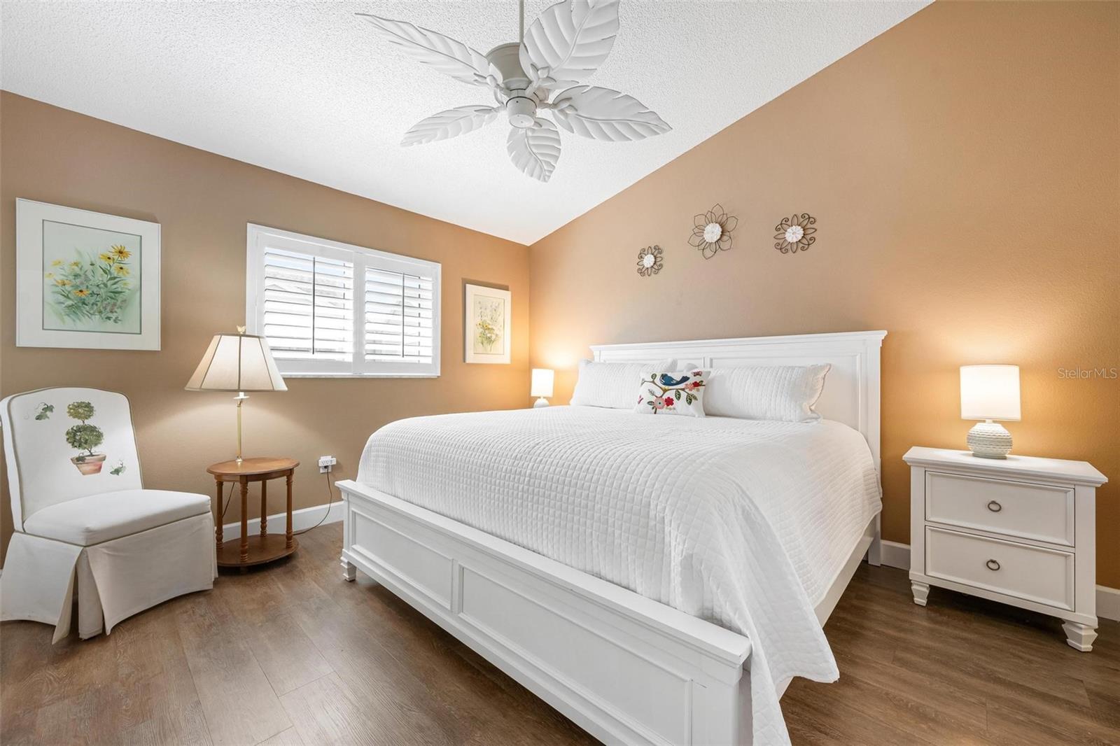 IRONWOOD VILLAS - Residential