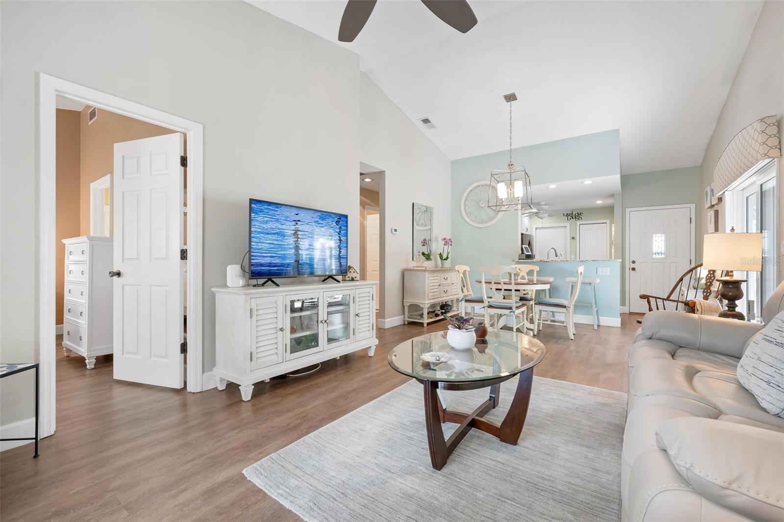 IRONWOOD VILLAS - Residential