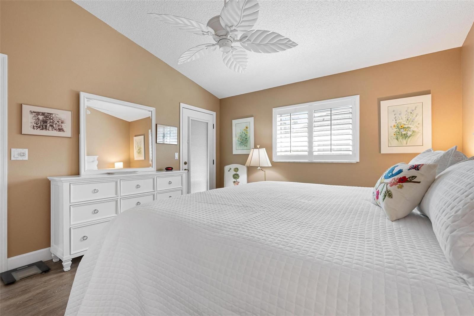 IRONWOOD VILLAS - Residential