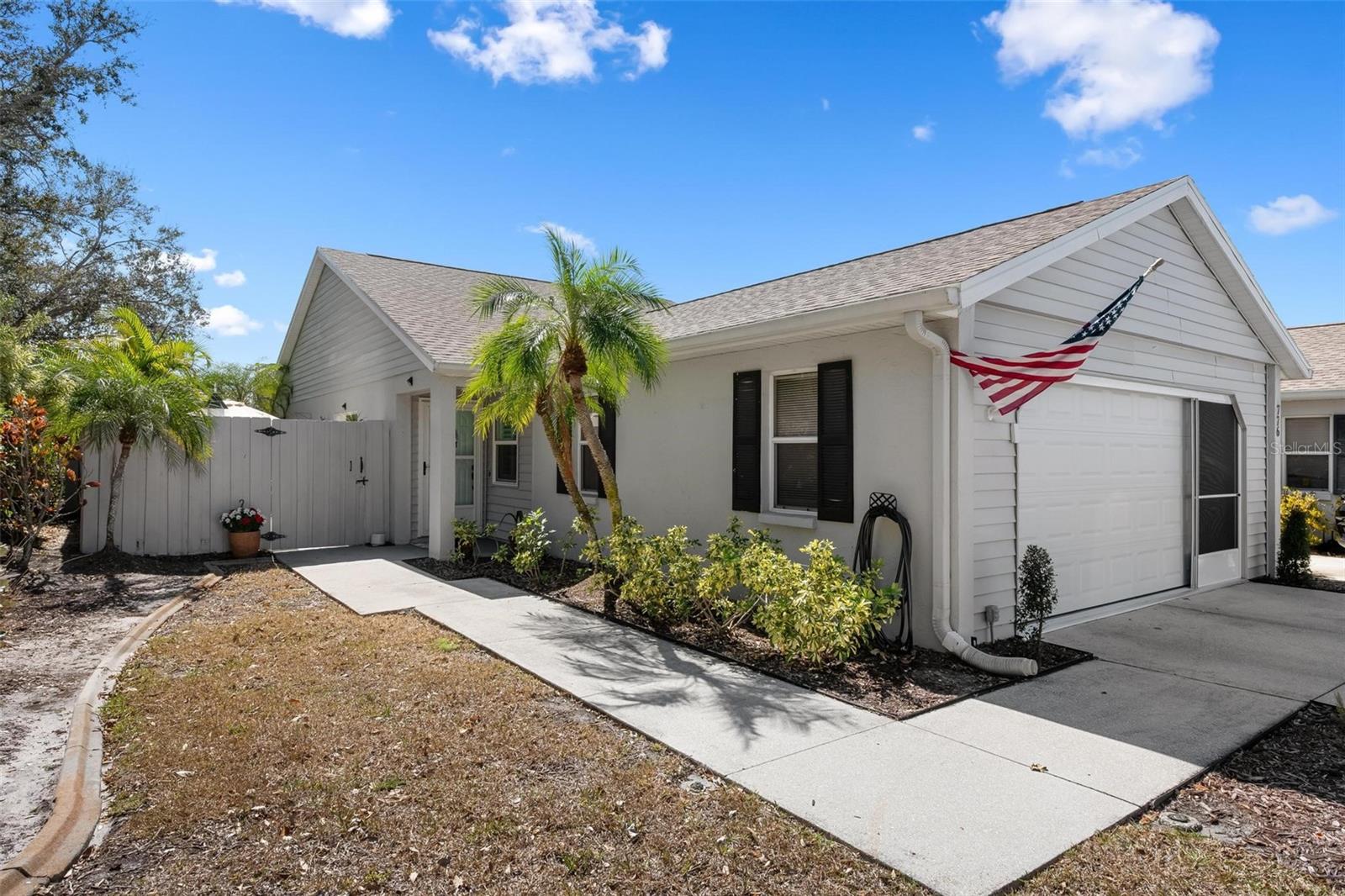 IRONWOOD VILLAS - Residential