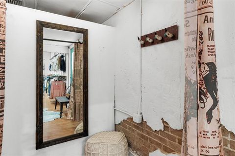 Tiny photo for 200 W Main Street, Leesburg, FL 34748 (MLS # G5108336)