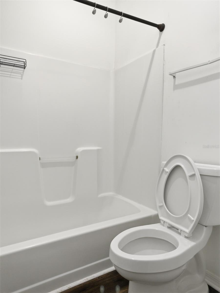 THE GABLES CONDO AT GAINE - Residential