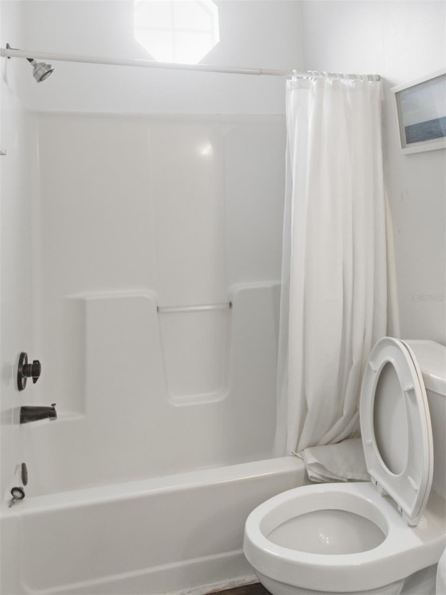 THE GABLES CONDO AT GAINE - Residential