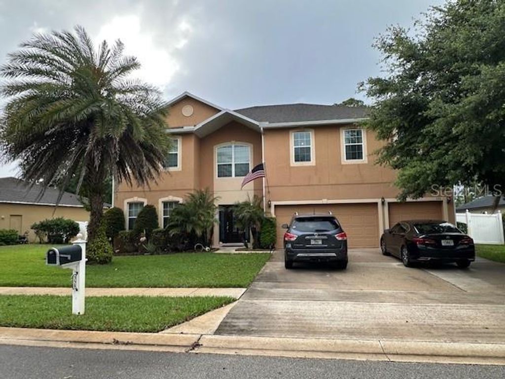 Photo of 358 Knot Hole Circle, Chuluota, FL 32766 (MLS # O6396926)