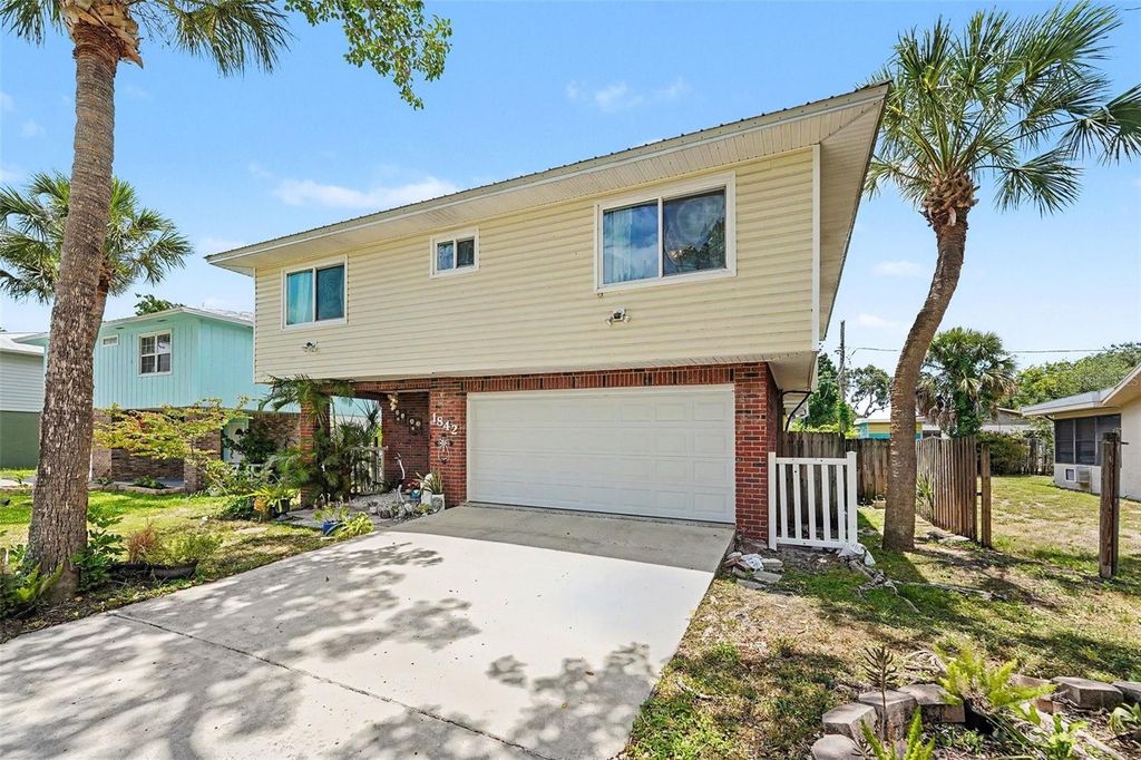 Photo of 1842 Michigan Avenue NE, St Petersburg, FL 33703 (MLS # TB8525360)