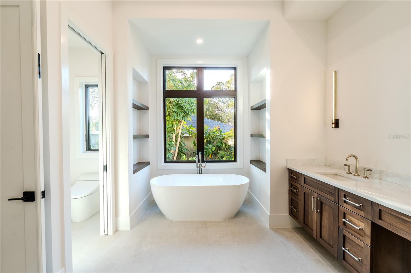 FIELD CLUB ESTATES - Residential