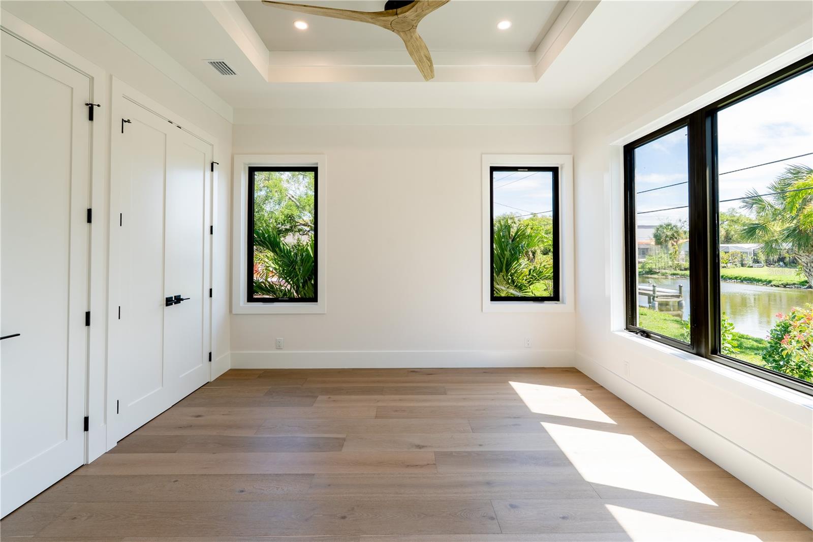 FIELD CLUB ESTATES - Residential