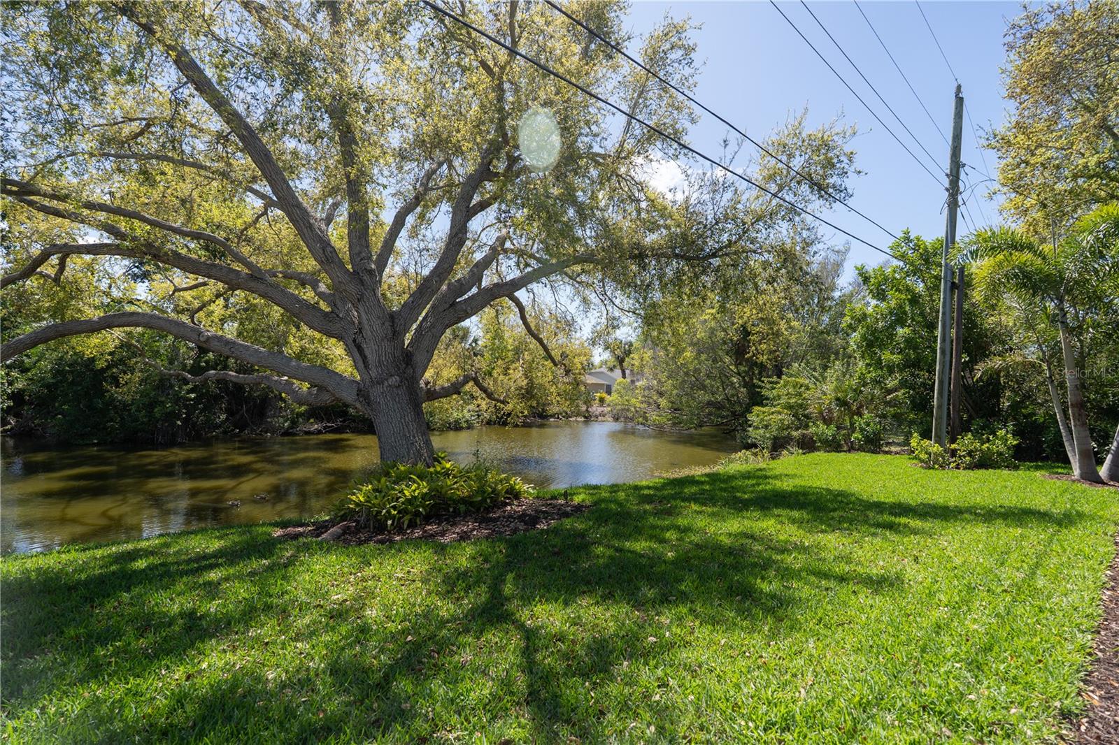 FIELD CLUB ESTATES - Residential