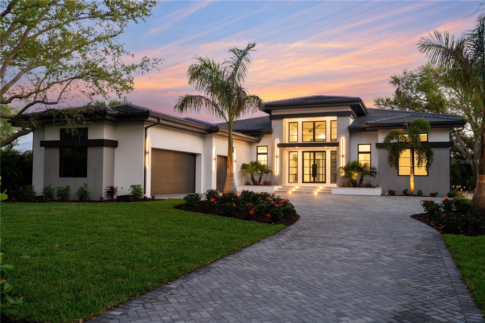 FIELD CLUB ESTATES - Residential