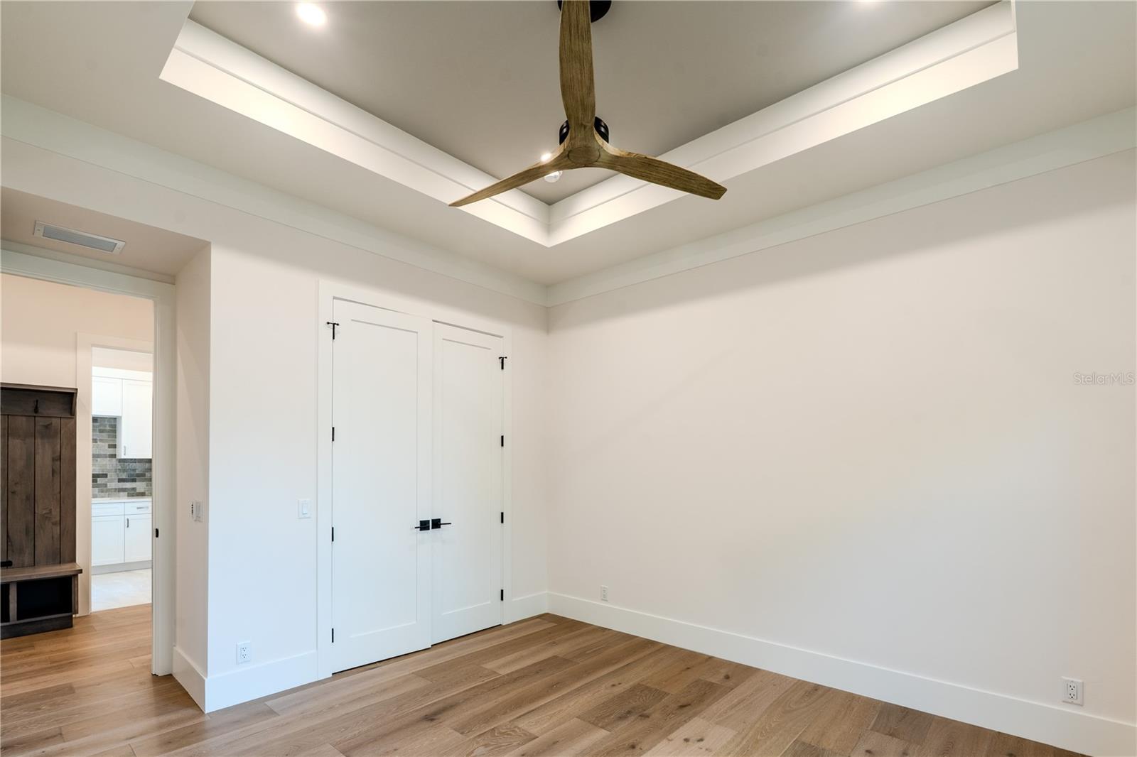 FIELD CLUB ESTATES - Residential