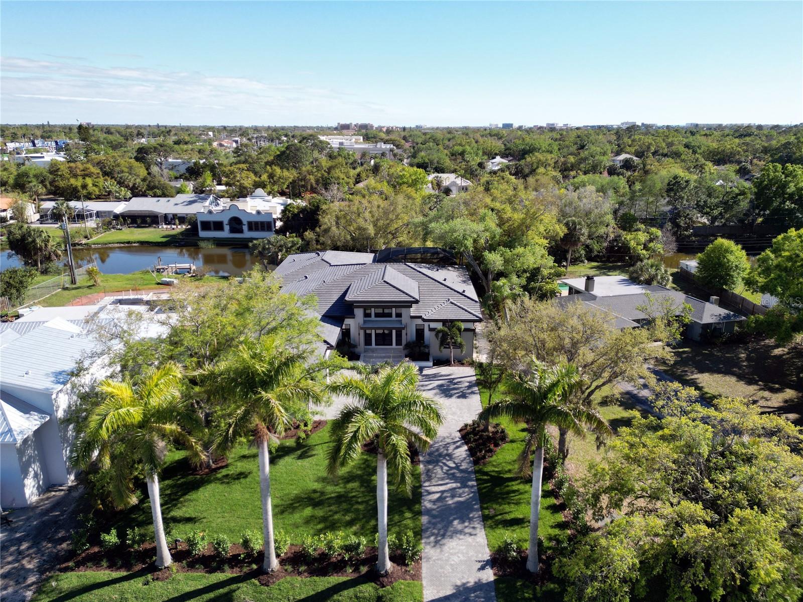 FIELD CLUB ESTATES - Residential