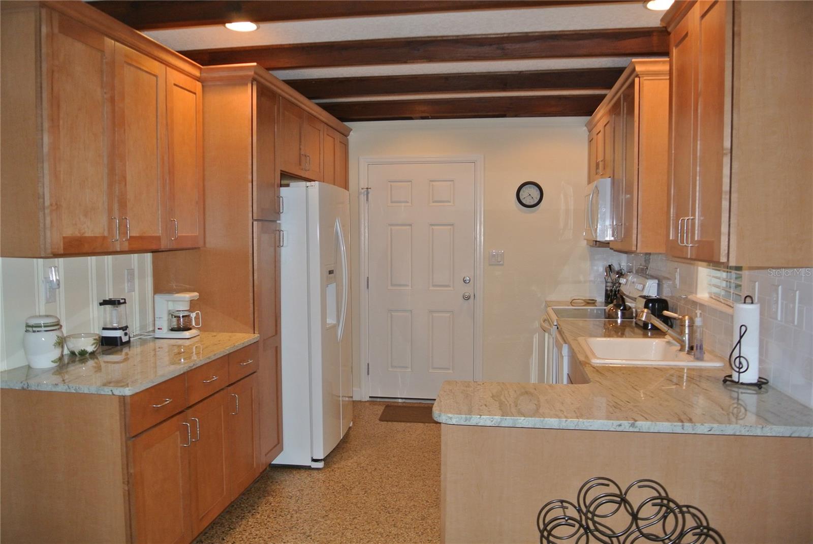 DETWILERS N 650 FT LT 02 16 17 34 NEW SMYRNA BEACH - Residential Lease