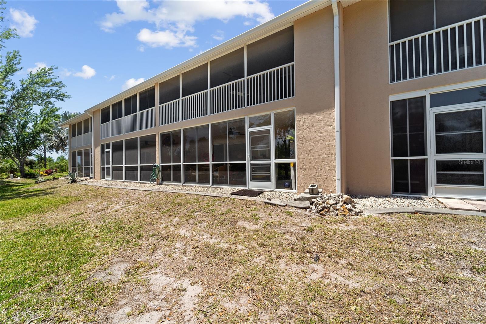 FIDDLERS GREEN NATURE TRAIL - Residential