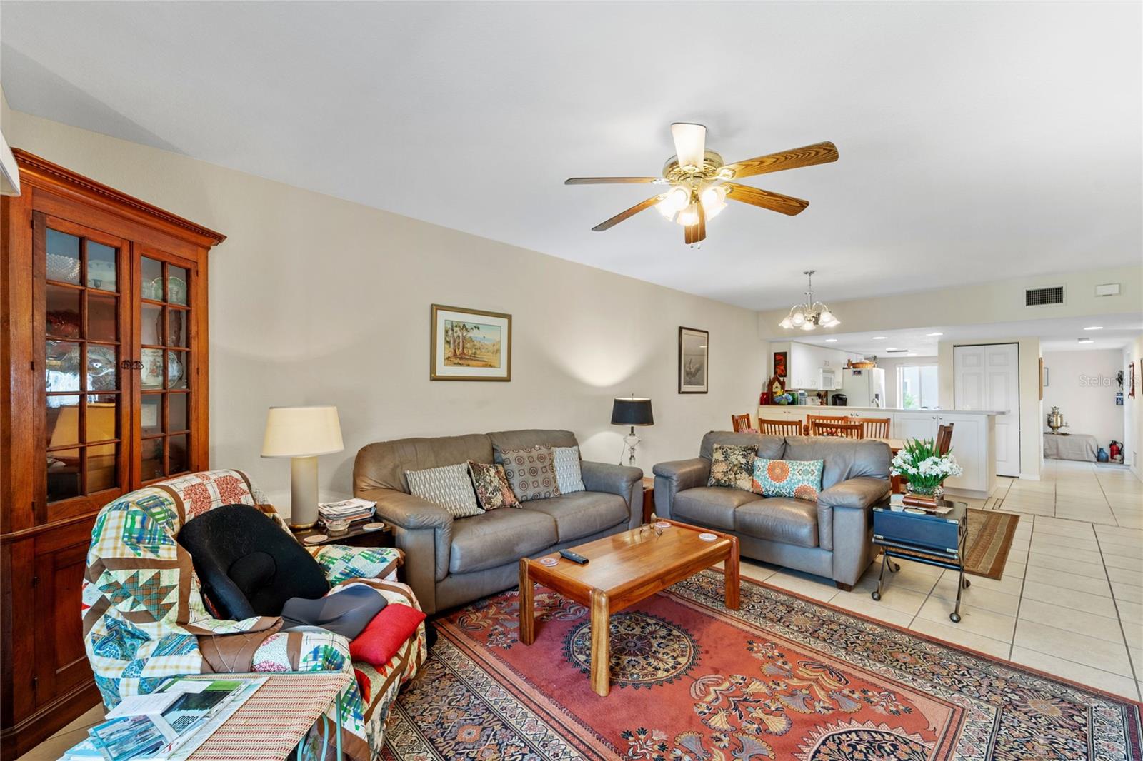 FIDDLERS GREEN NATURE TRAIL - Residential