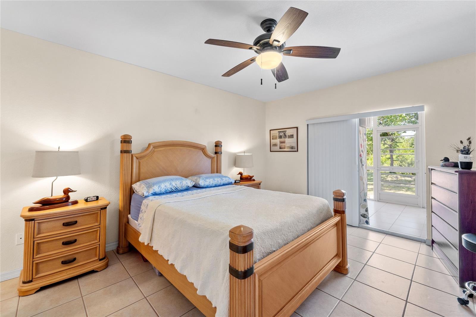 FIDDLERS GREEN NATURE TRAIL - Residential