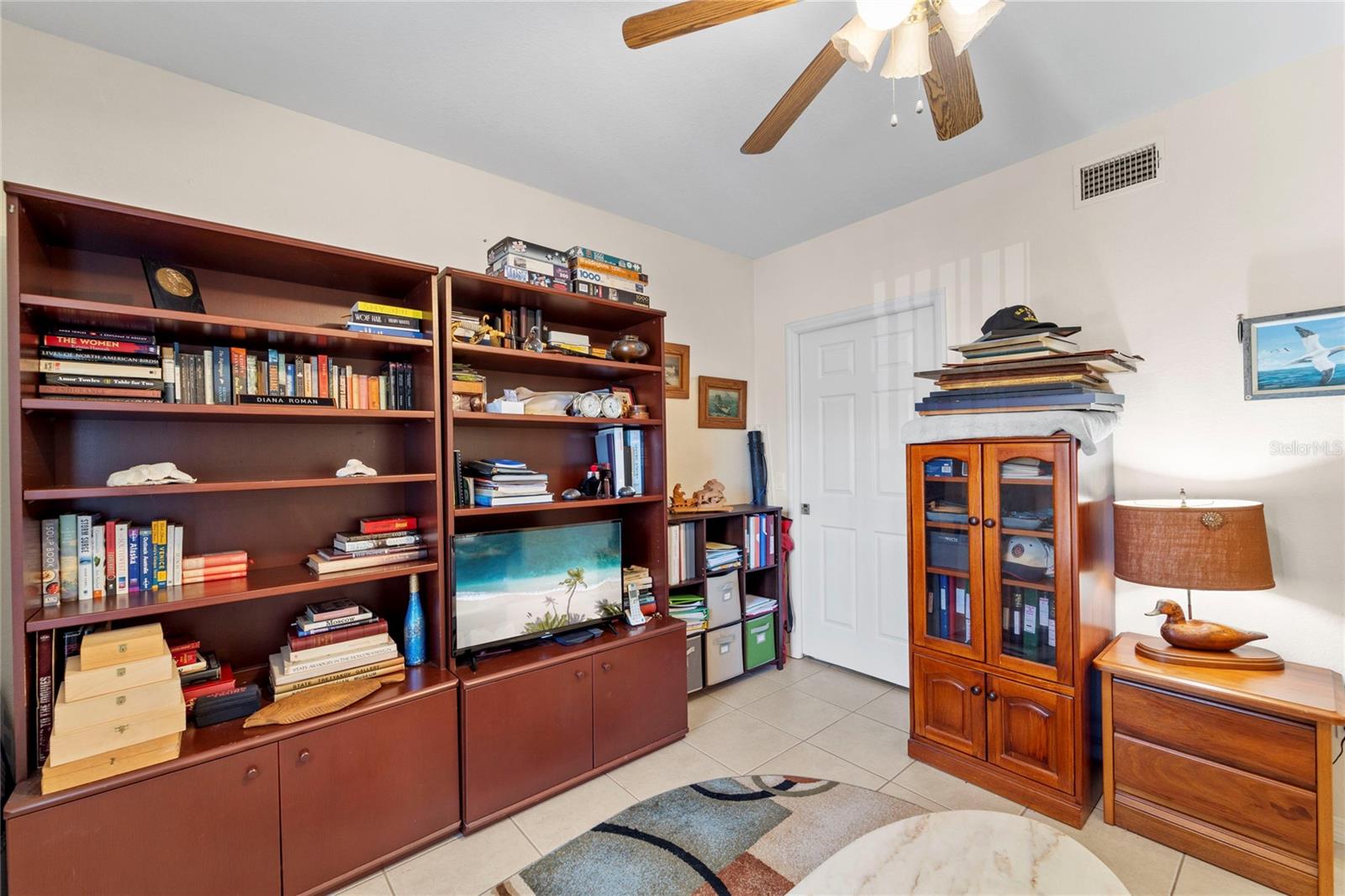 FIDDLERS GREEN NATURE TRAIL - Residential