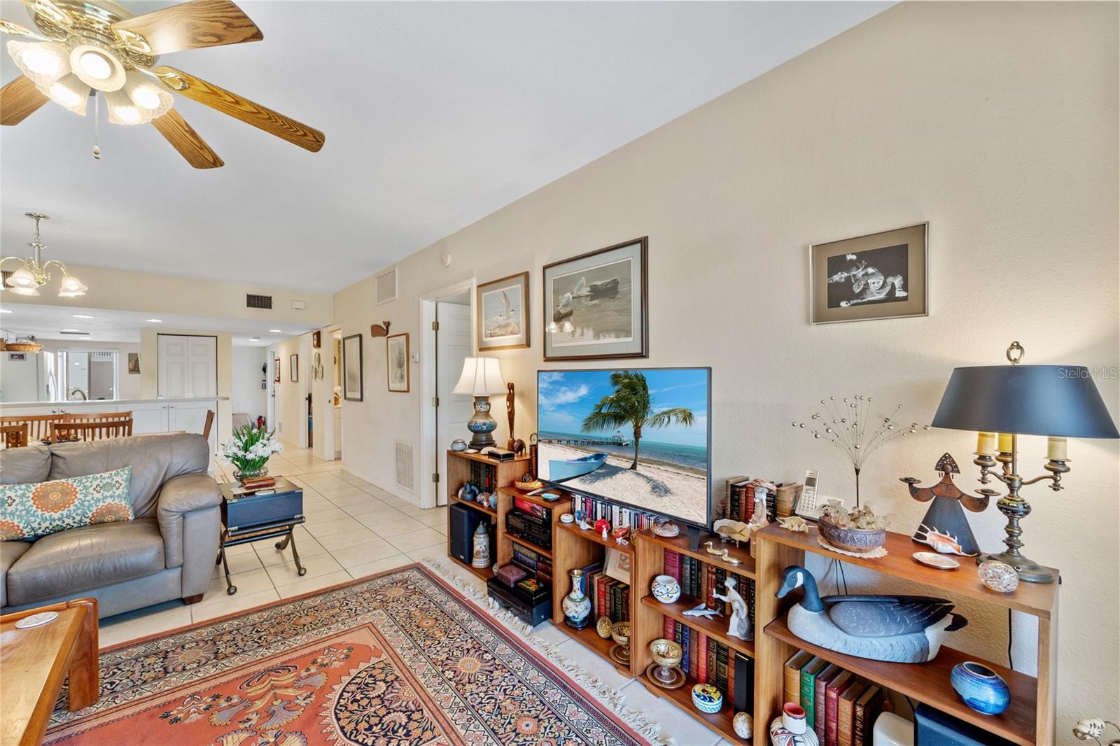 FIDDLERS GREEN NATURE TRAIL - Residential