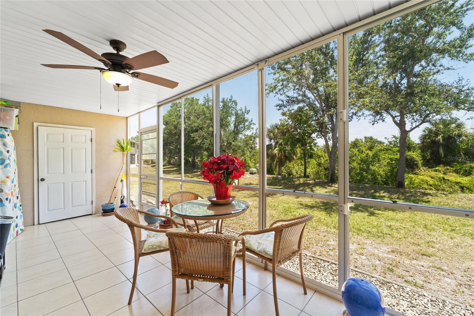 FIDDLERS GREEN NATURE TRAIL - Residential