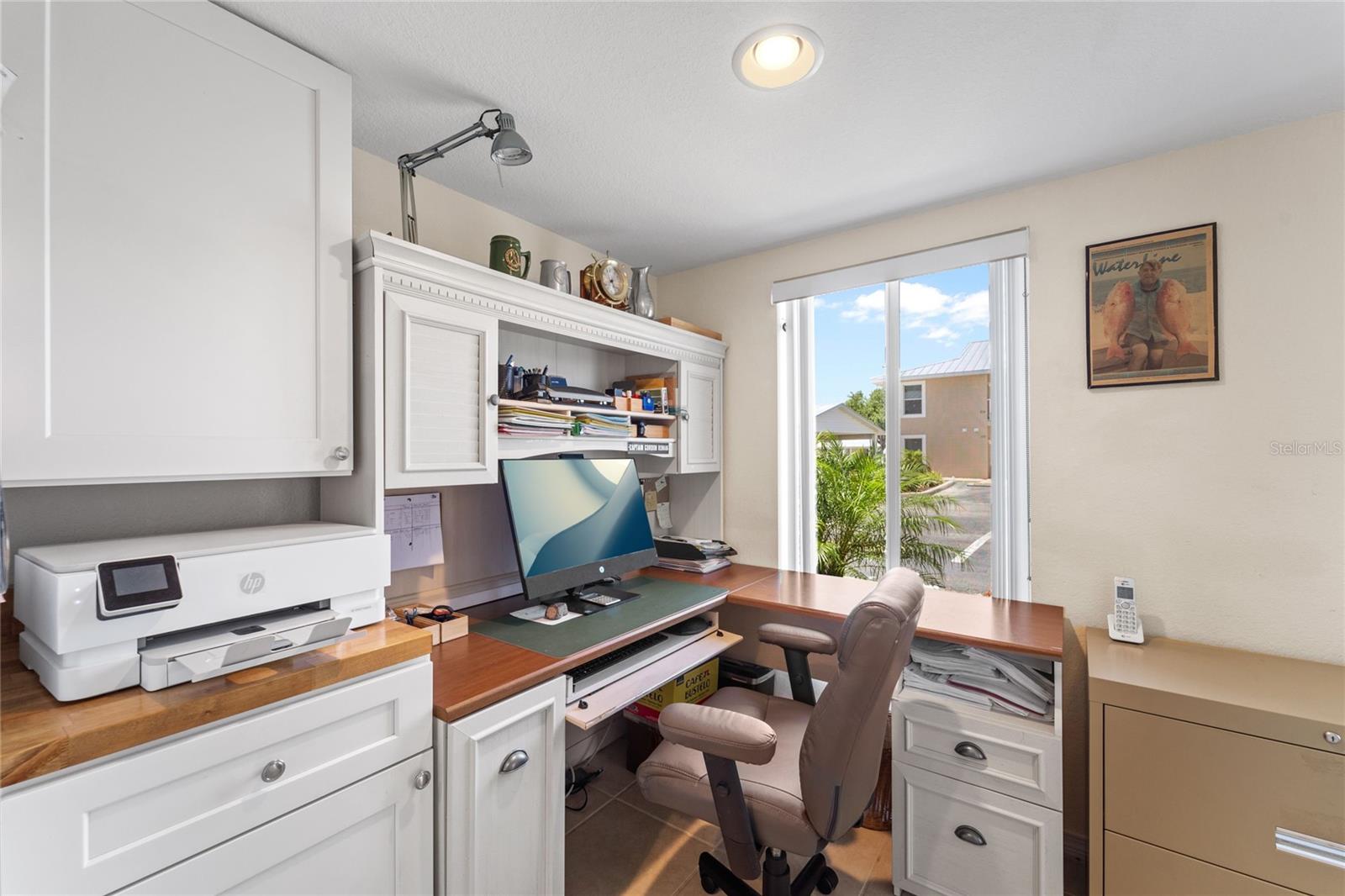 FIDDLERS GREEN NATURE TRAIL - Residential