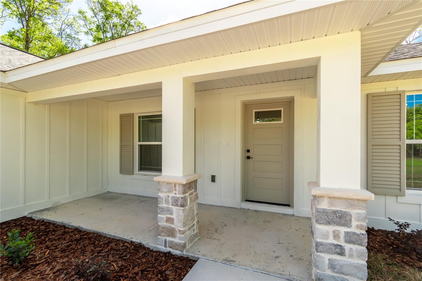 ROLLING HILLS UN FOUR - Residential