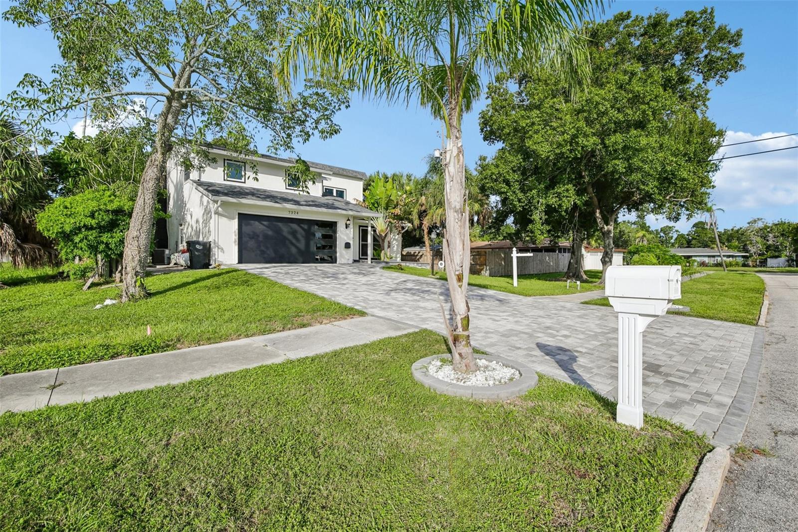 7324 PHILLIPS STREET, SARASOTA, FL, 34243 4 7324 PHILLIPS STREET