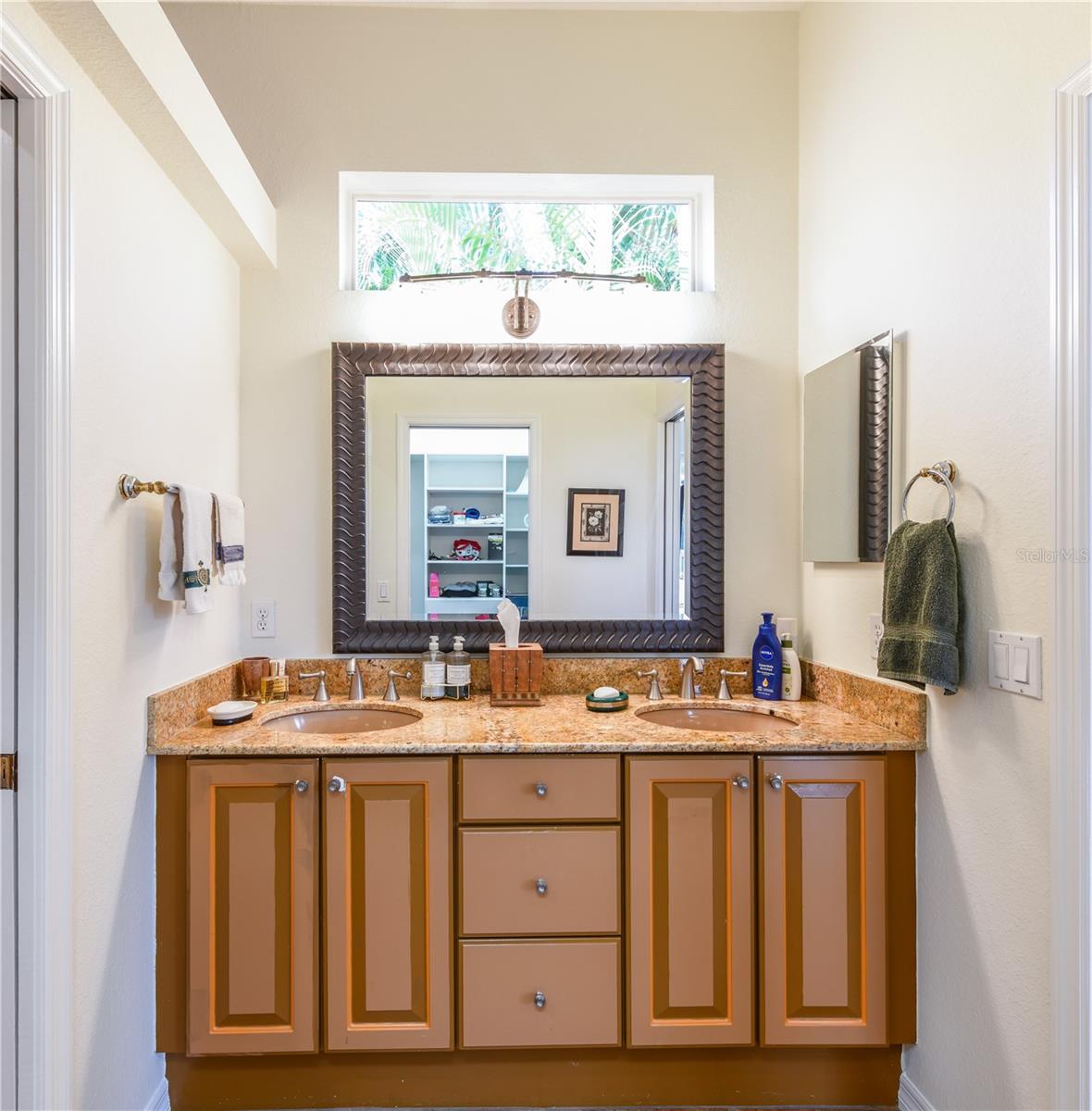 OAK COURT PH 1-B - Residential