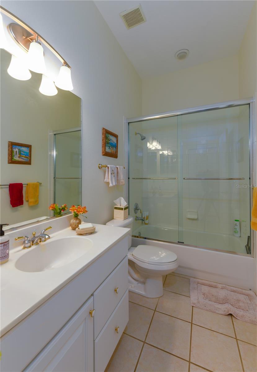 OAK COURT PH 1-B - Residential