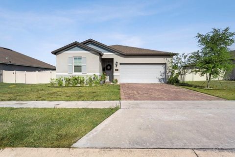 Photo of 245 Messina Place, Howey In The Hills, FL 34737 (MLS # G5100240) Photo of 245 Messina Place, Howey In The Hills, FL 34737 (MLS # G5100240)