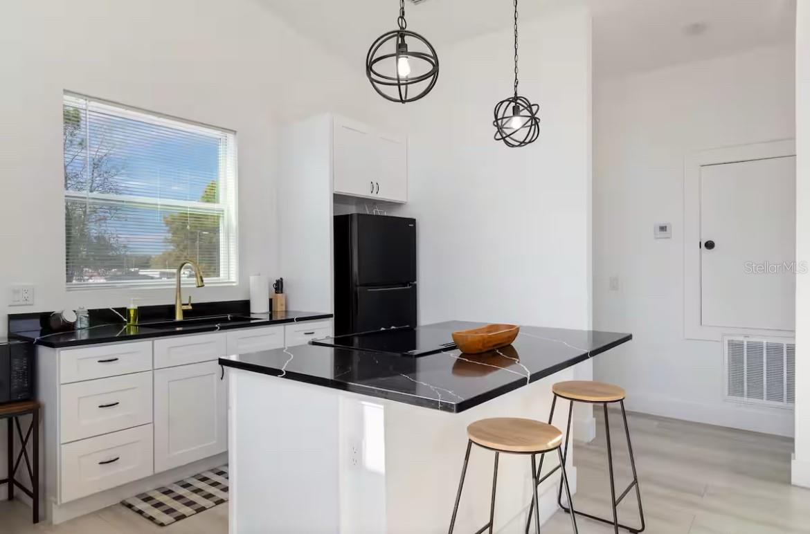 TAFT TOWN - Residential