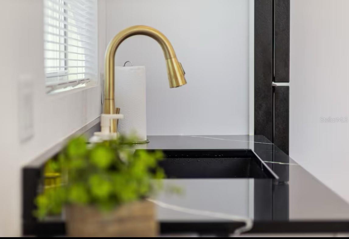 TAFT TOWN - Residential