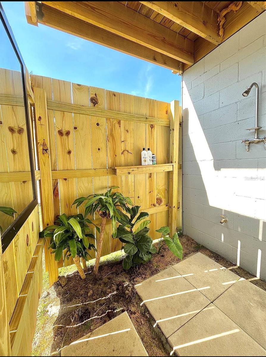 TAFT TOWN - Residential