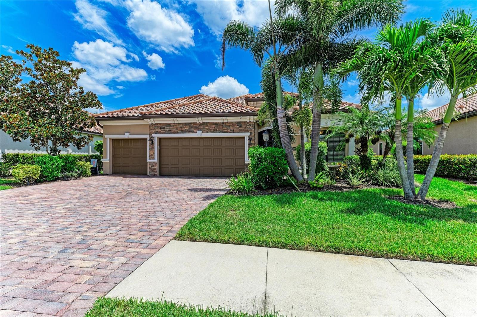 13004 BELKNAP PLACE