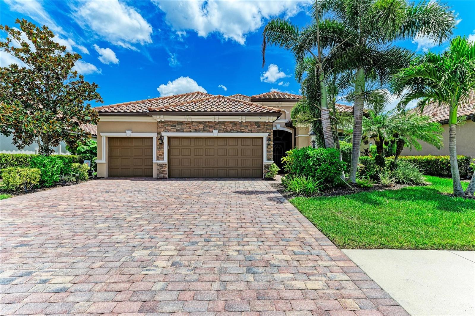 13004 BELKNAP PLACE