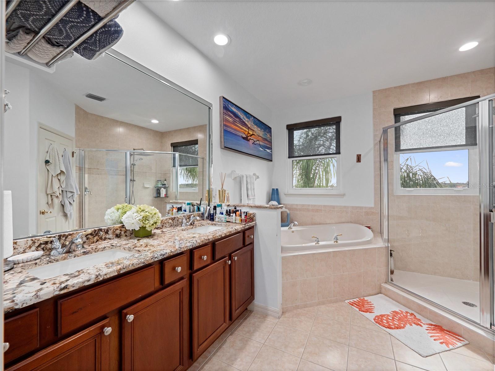 VIZCAYA TWNHMS 46/140 - Residential