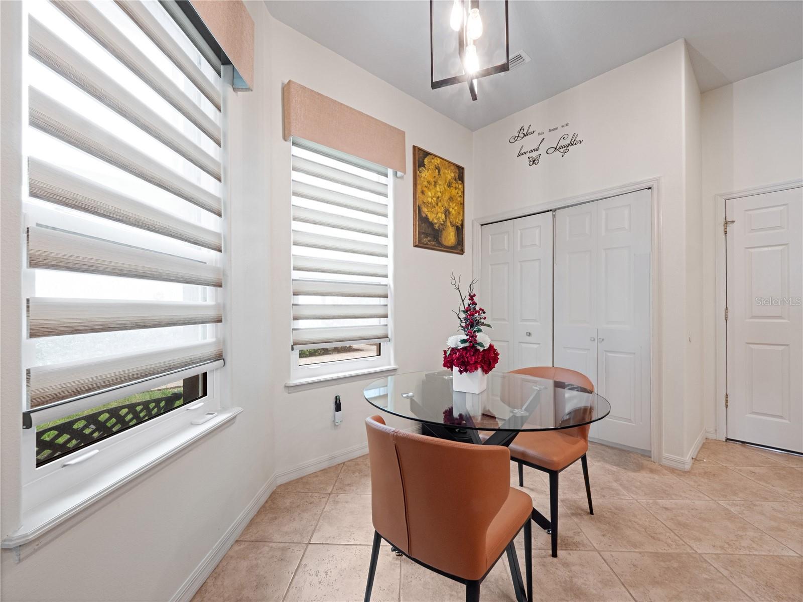 VIZCAYA TWNHMS 46/140 - Residential