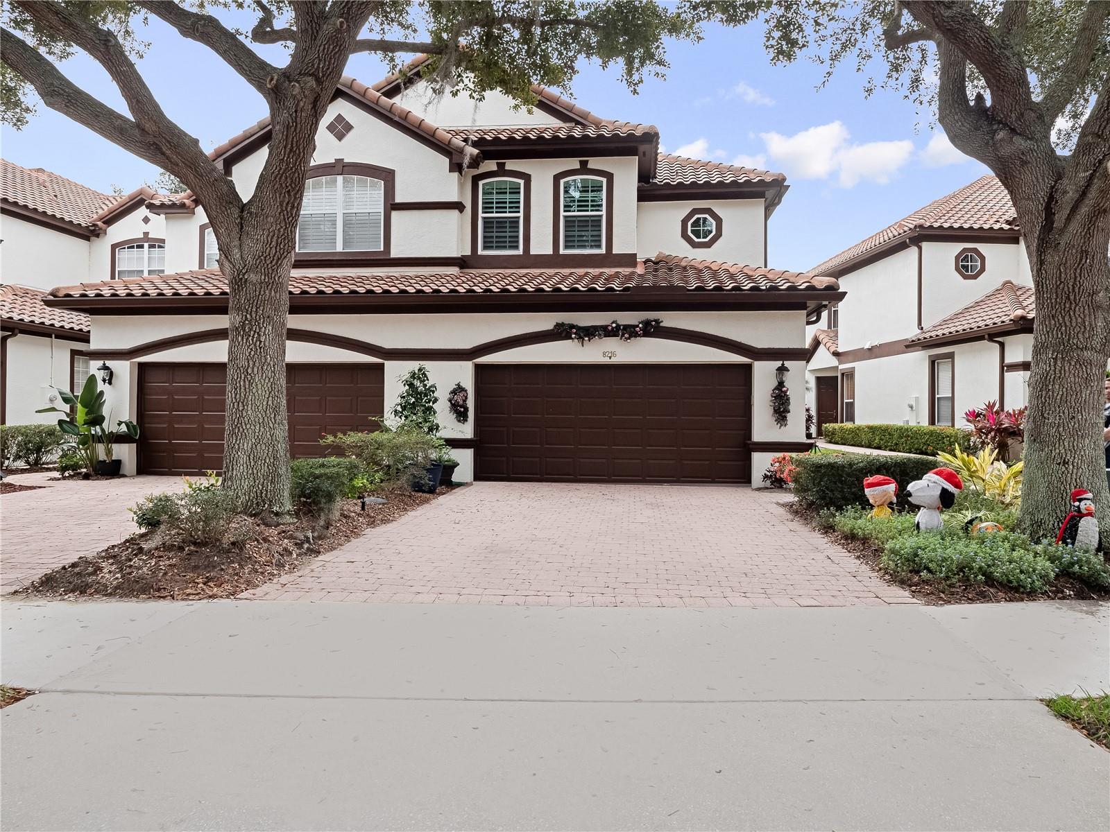 VIZCAYA TWNHMS 46/140 - Residential