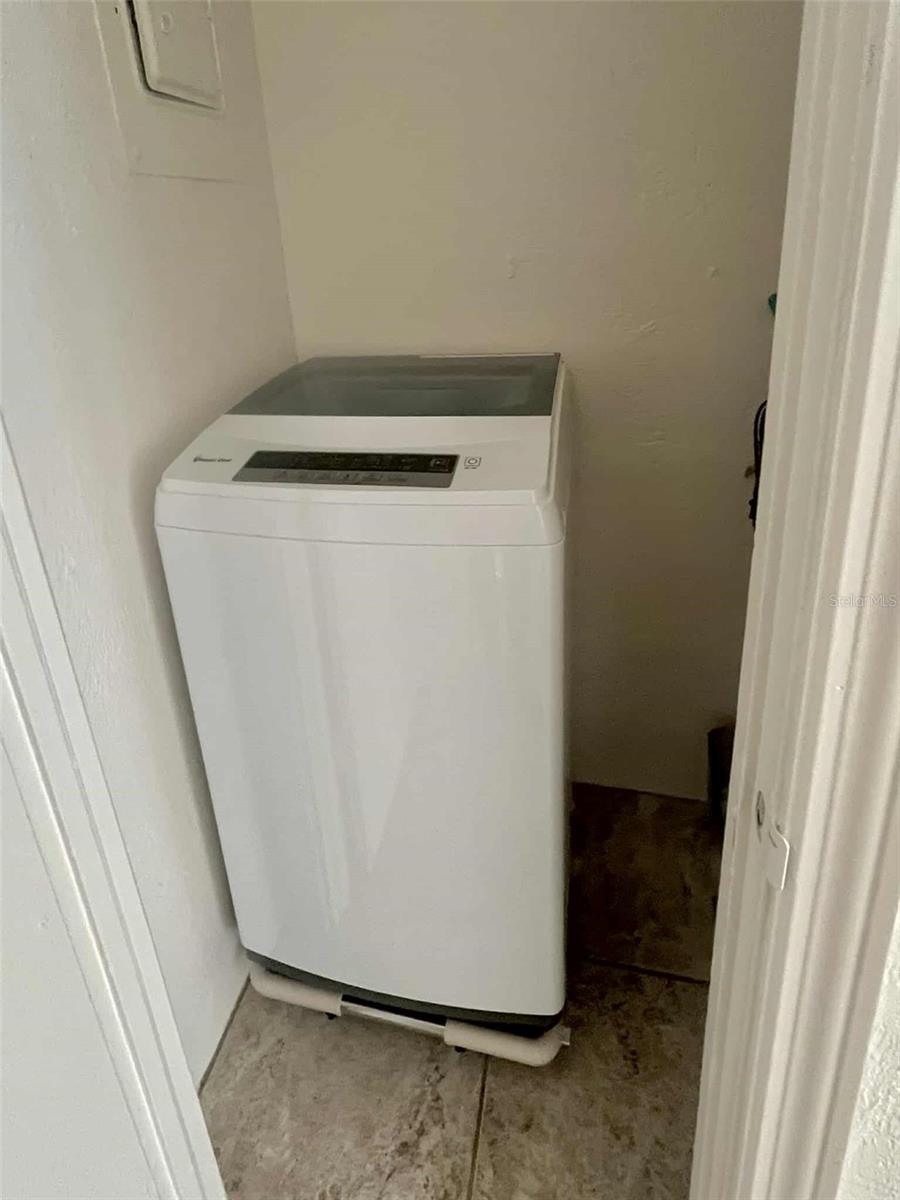 INTERCOASTAL TWNHMS - Residential