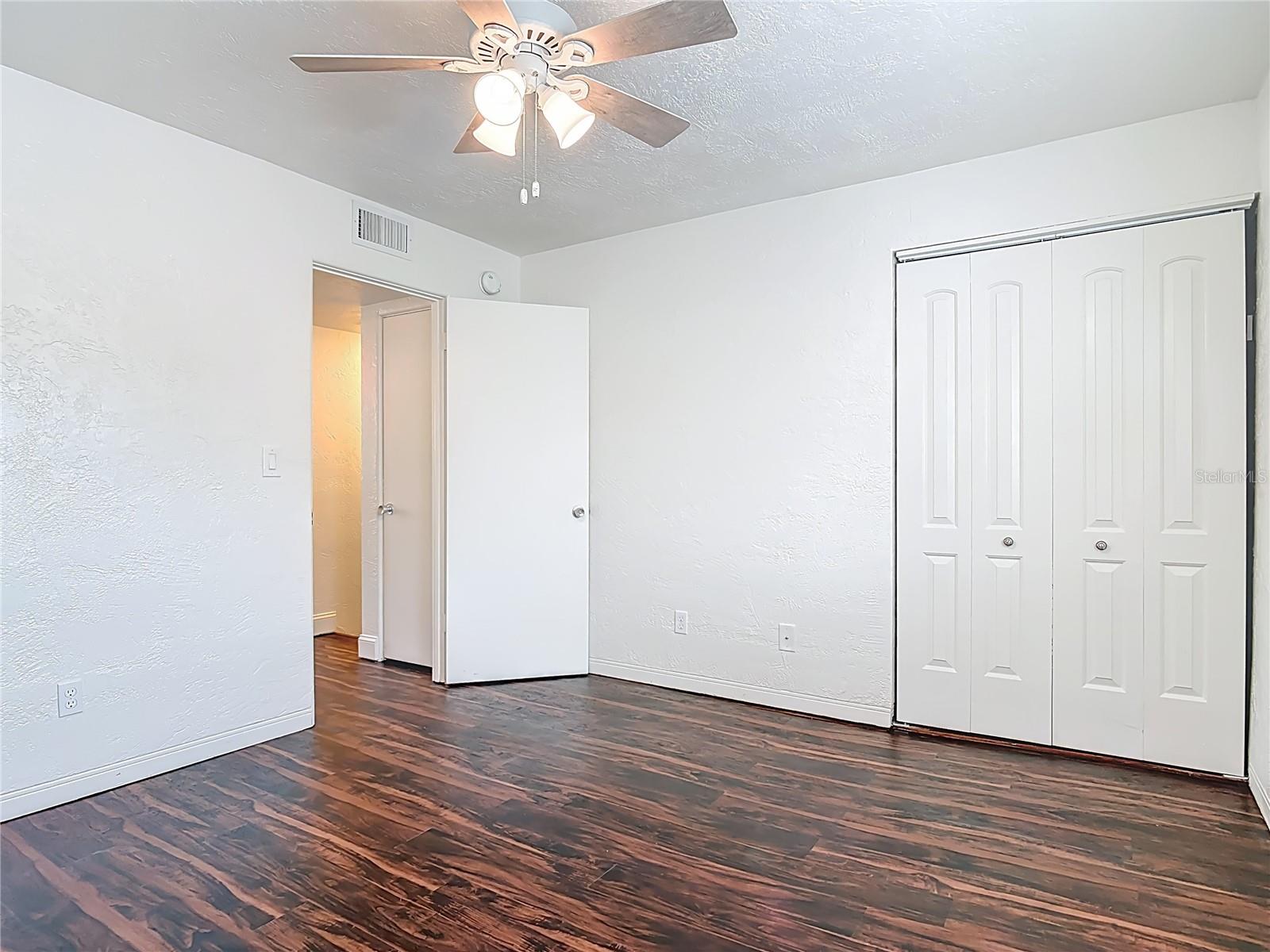 INTERCOASTAL TWNHMS - Residential