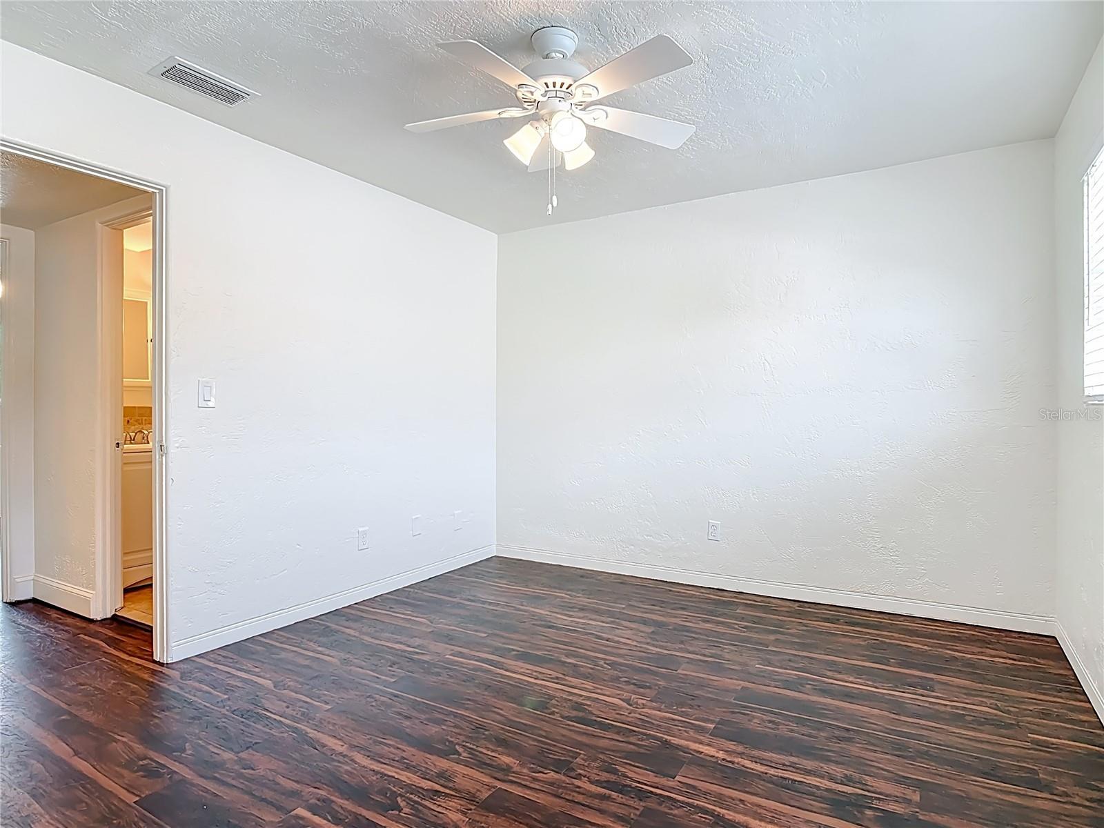 INTERCOASTAL TWNHMS - Residential