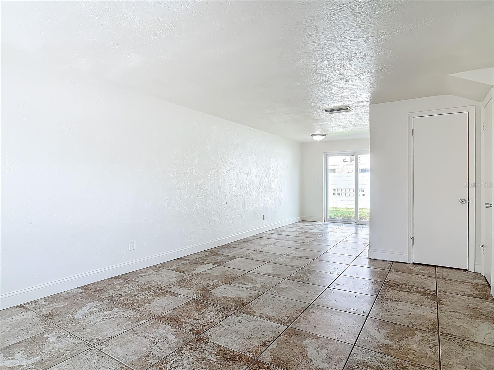 INTERCOASTAL TWNHMS - Residential