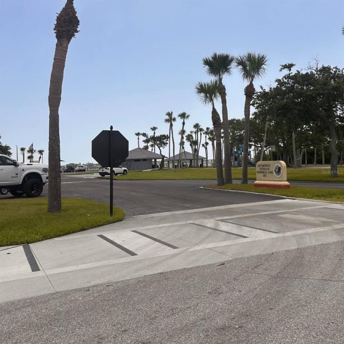 INTERCOASTAL TWNHMS - Residential