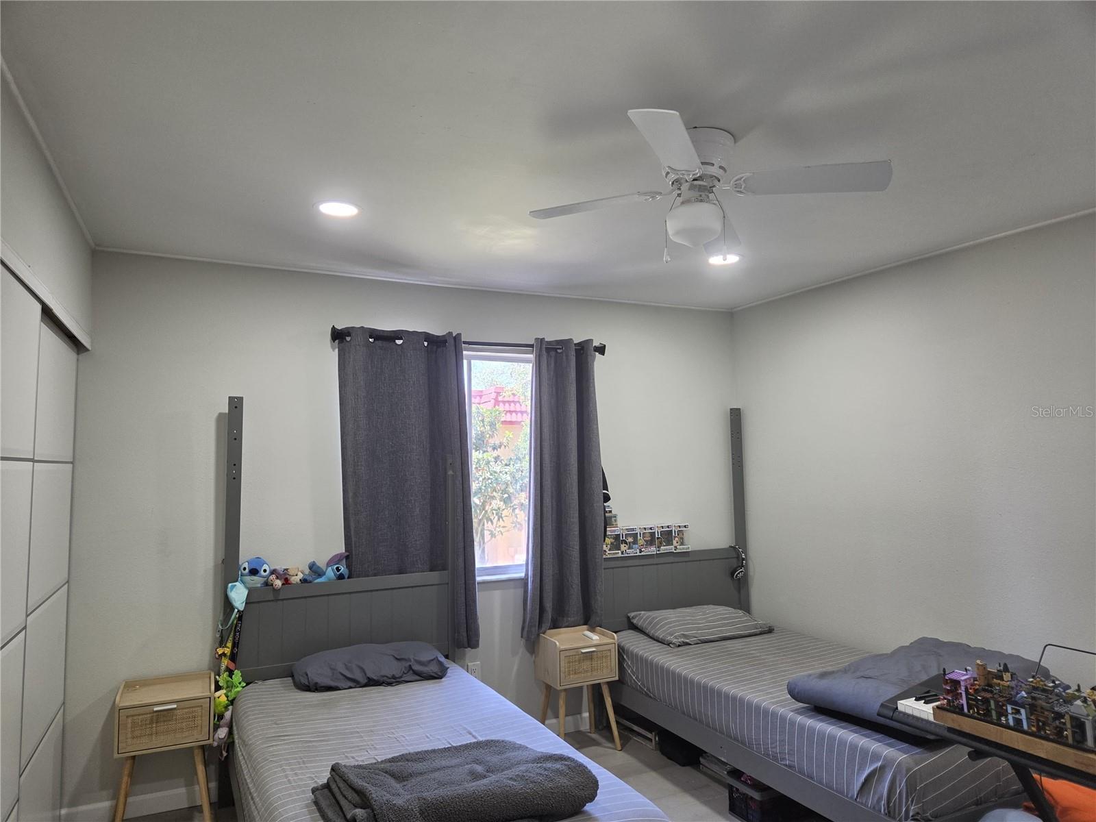 OAK SHADOWS CONDO - Residential